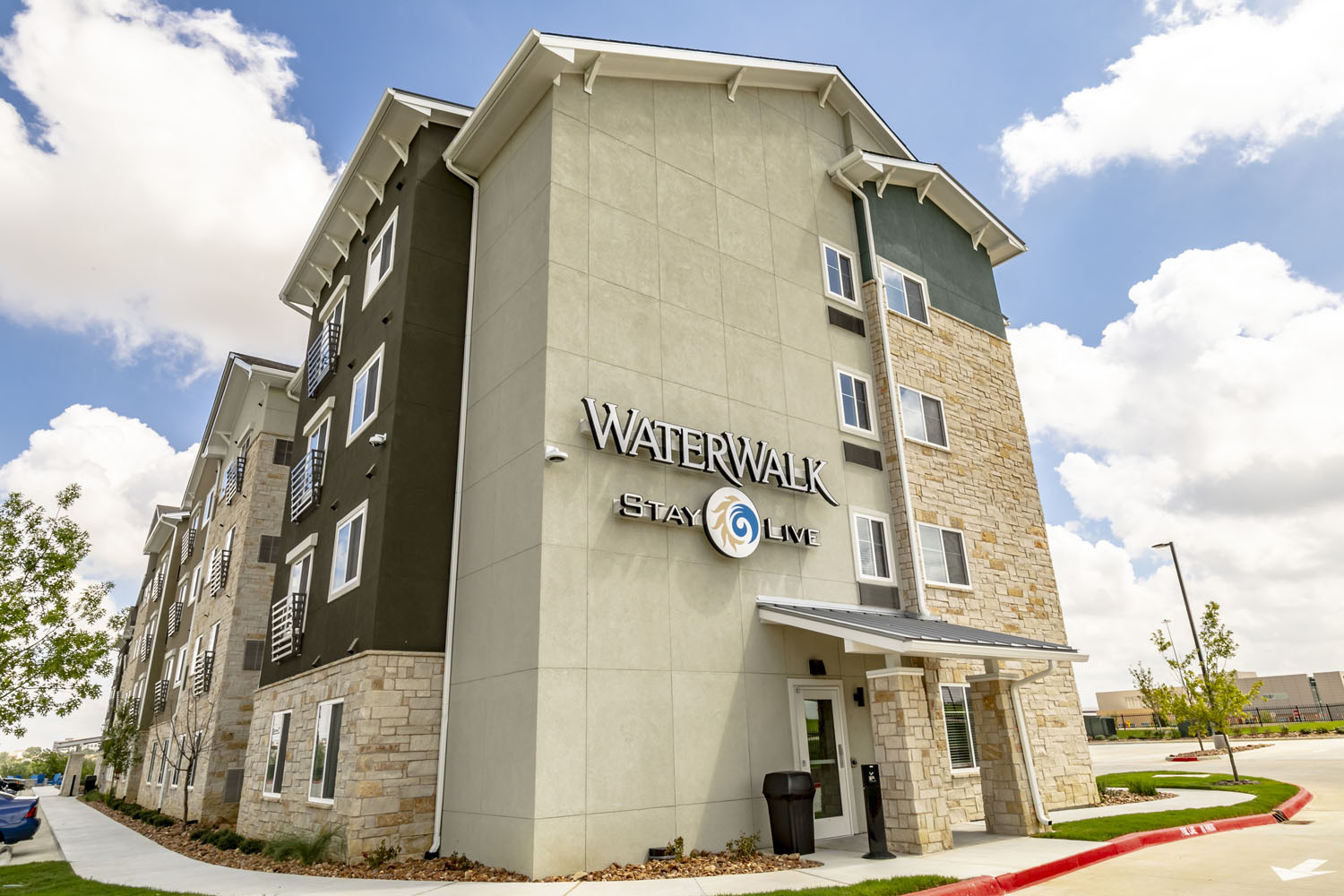 Water Walk Apartments Las Colinas