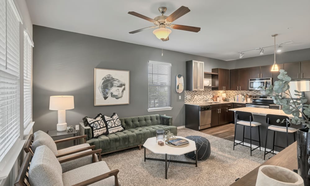 Wiregrass at Stone Oak – Corporate Living – Apartment Locator