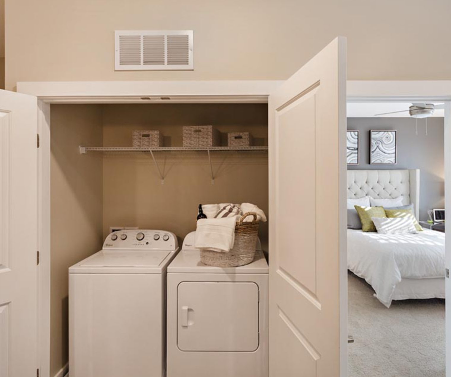 The Pendleton at Cranberry Woods Corporate Living Apartment Locator