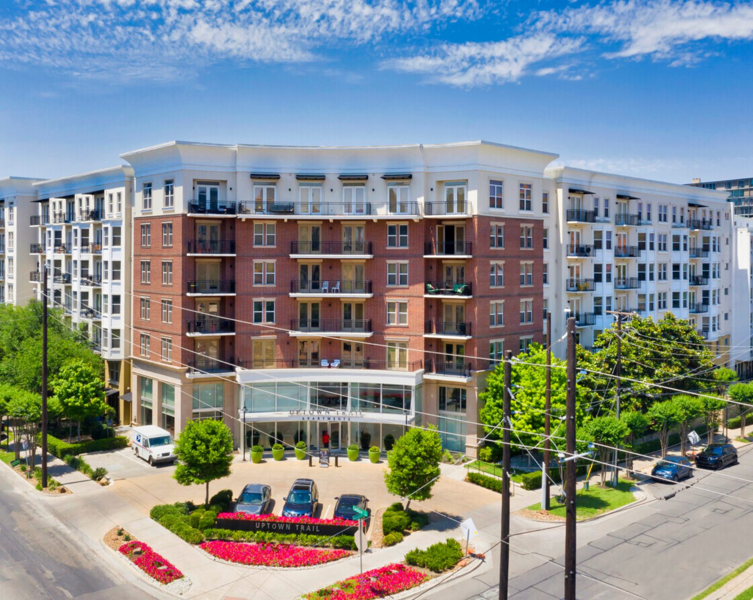 Uptown Trail Corporate Living Apartment Locator