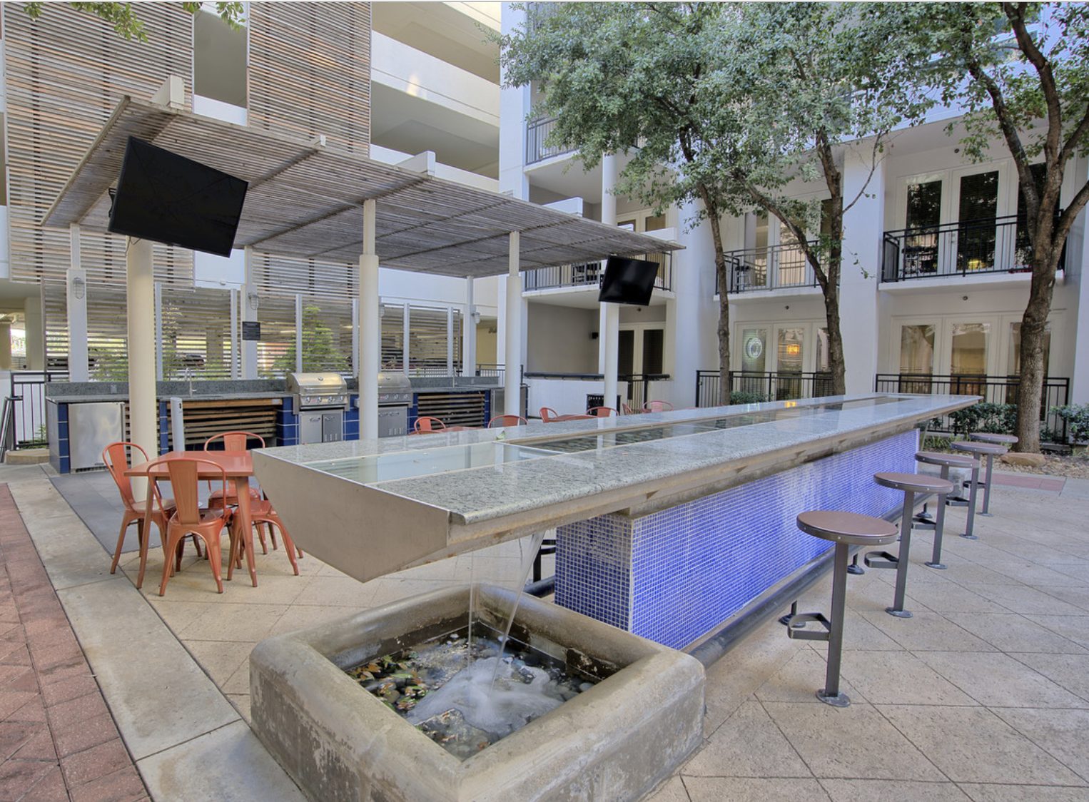 Uptown Trail Corporate Living Apartment Locator