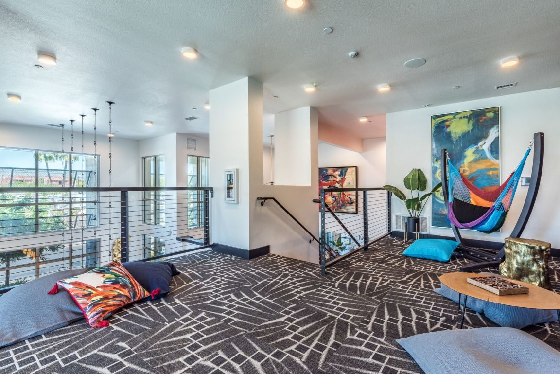 Skye at McClintock Station Corporate Living Apartment Locator