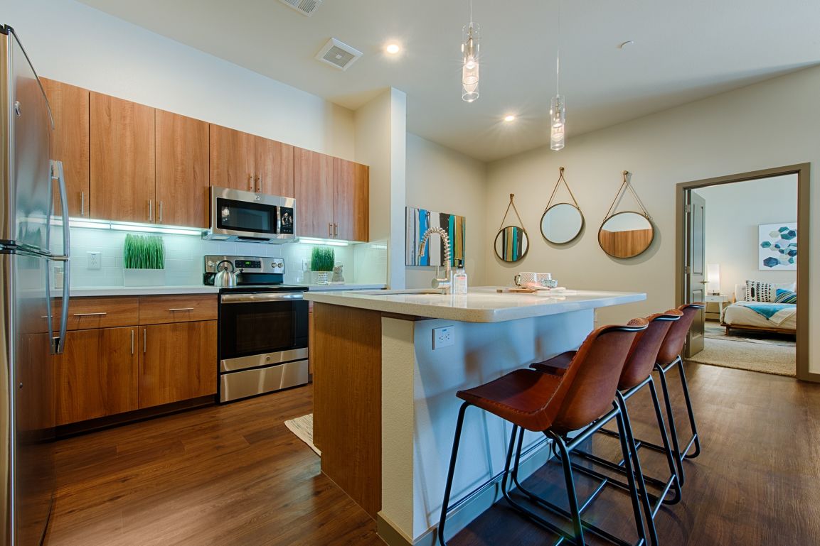 Skye at McClintock Station Corporate Living Apartment Locator