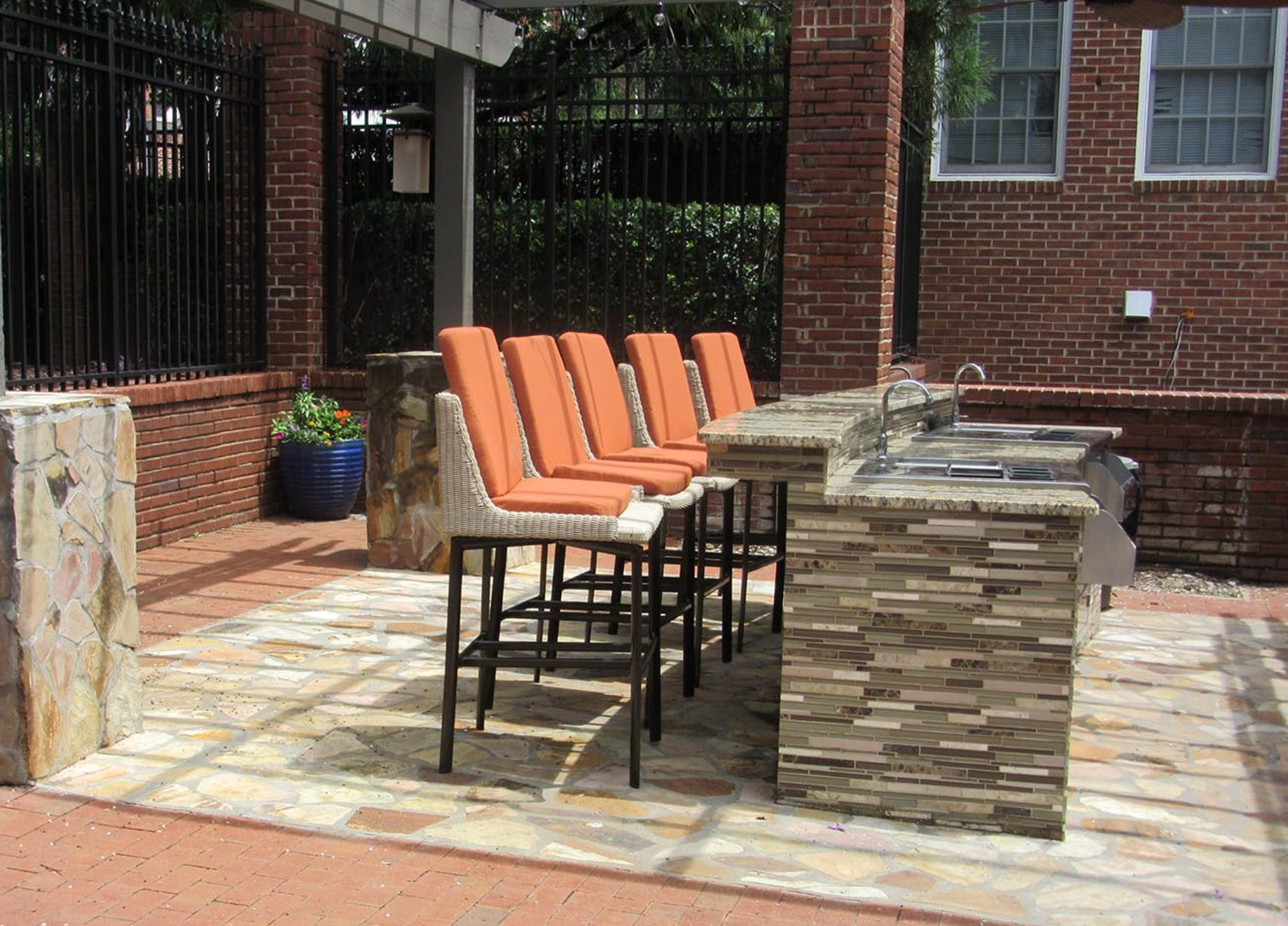 The Manor at Buckhead Corporate Living Apartment Locator