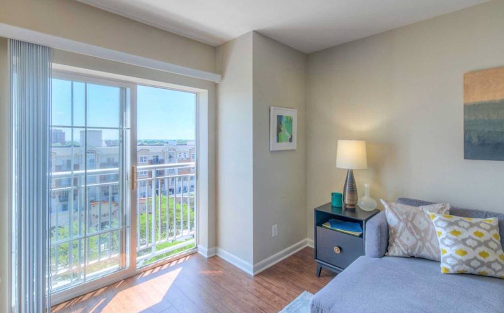 Avalon Clarendon Corporate Living Apartment Locator