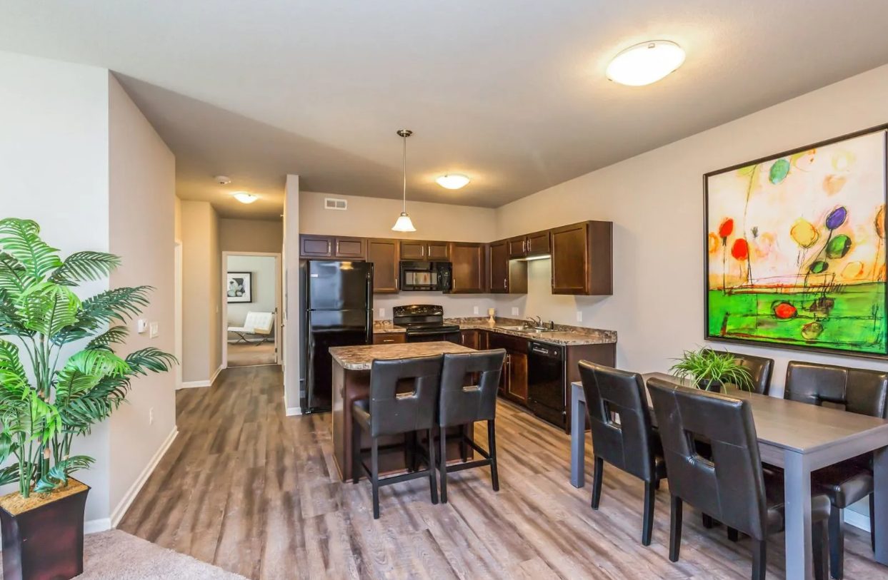 Sterling Pointe Corporate Living Apartment Locator