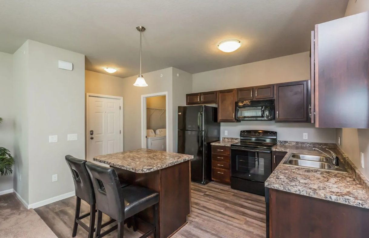 Sterling Pointe Corporate Living Apartment Locator