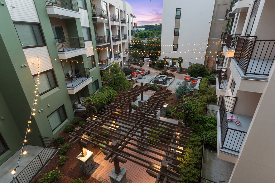 Amli Ponce Park Corporate Living Apartment Locator